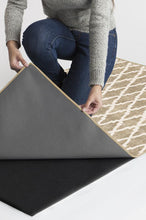 Load image into Gallery viewer, Soraya Trellis Natural Rug