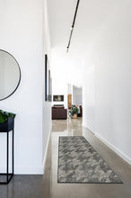 Load image into Gallery viewer, Houndstooth Rug