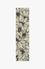 Load image into Gallery viewer, Meena Black & White Rug