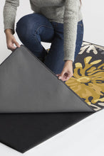 Load image into Gallery viewer, Genevieve Floral Grey Rug
