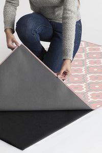 Chloe Trellis Pink Rug