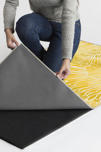 Chrysanthemum Yellow Rug