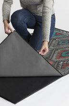 Load image into Gallery viewer, Dessa Diamond Charcoal Rug
