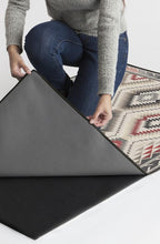 Load image into Gallery viewer, Dessa Diamond Sumac Rug
