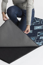 Load image into Gallery viewer, Farah Midnight Rug
