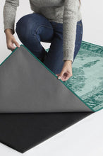 Load image into Gallery viewer, Victoria Teal Green Rug
